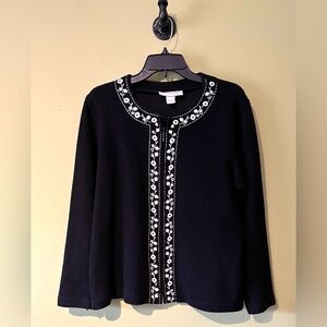 Cathy Daniels Size Medium Black zip front jacket white detail has flaws